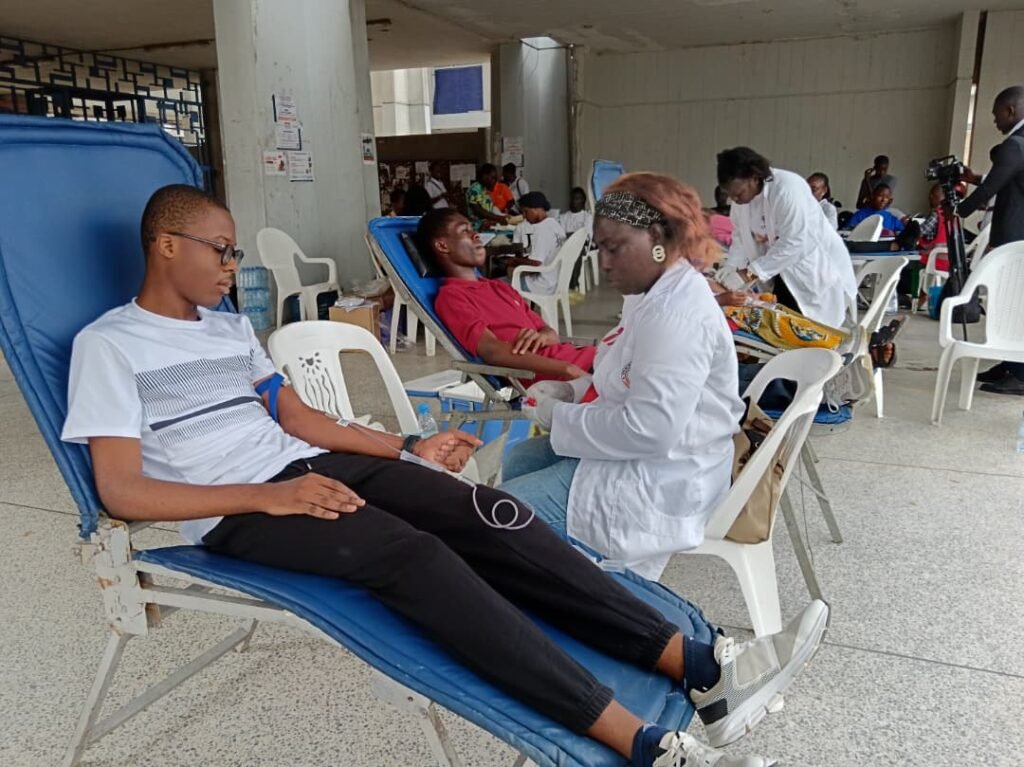 Carême musulman et chrétien: Une campagne nationale de don de sang lancée pour renforcer les réserves